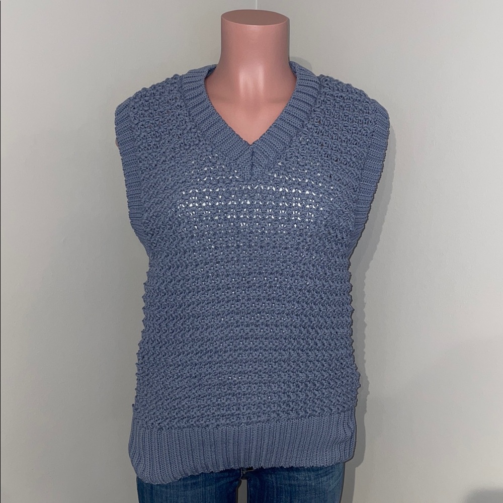 Varley Light Blue Knit Sweater Vest - Medium